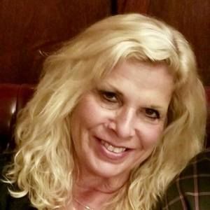 Meet your Posher, Denise